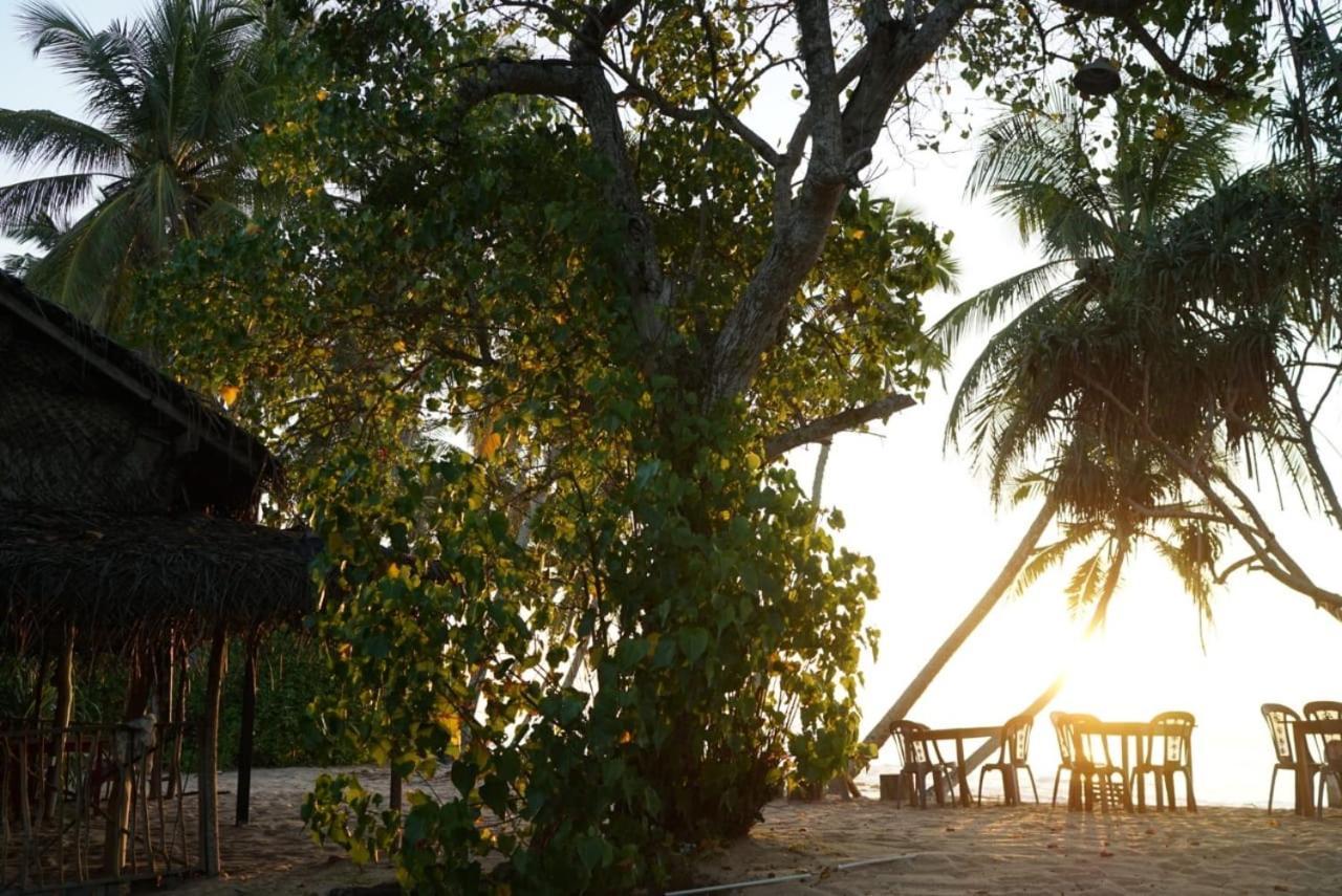 Aloha Beach Resort Tangalle Exterior foto