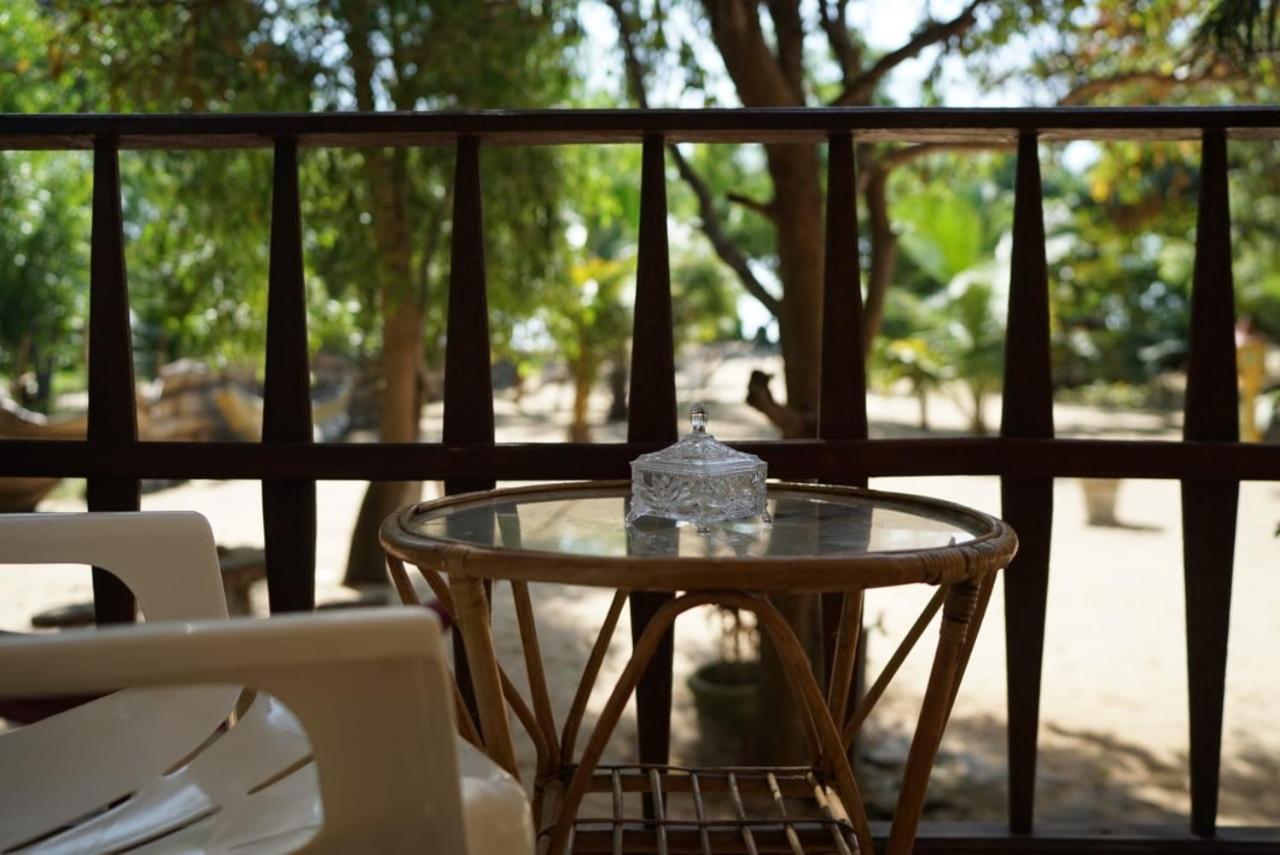 Aloha Beach Resort Tangalle Exterior foto